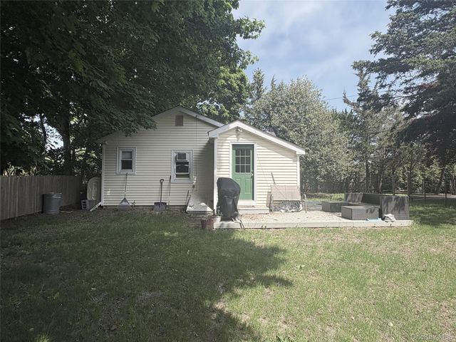 533, Westhampton Beach, NY 11978