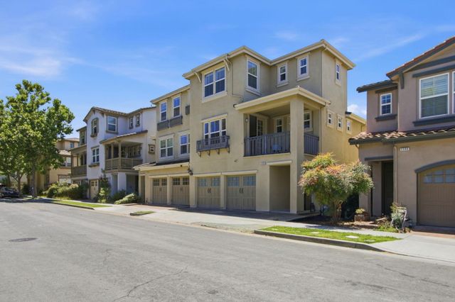 2400 Plateau Drive, San Jose, CA 95125