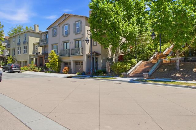 2400 Plateau Drive, San Jose, CA 95125
