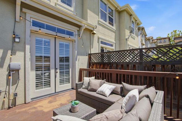 2400 Plateau Drive, San Jose, CA 95125