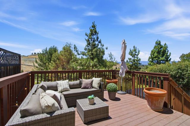 2400 Plateau Drive, San Jose, CA 95125