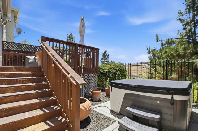 2400 Plateau Drive, San Jose, CA 95125