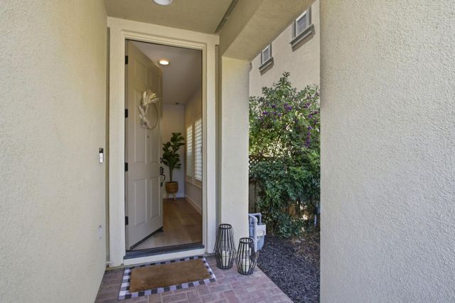 2400 Plateau Drive, San Jose, CA 95125