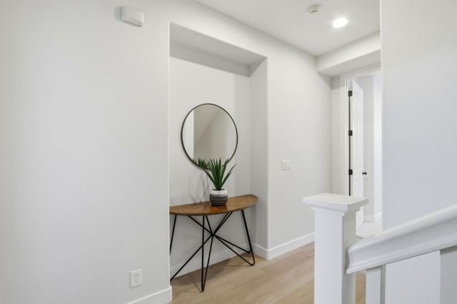 2400 Plateau Drive, San Jose, CA 95125