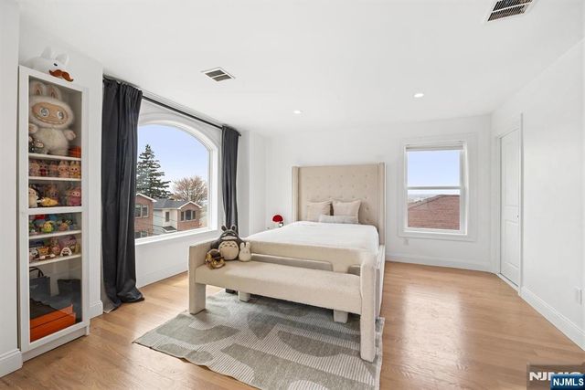 1516 71st Street, North Bergen, NJ 07047