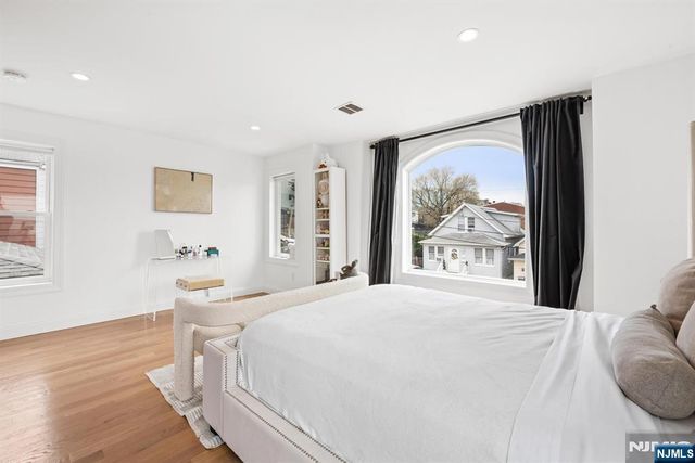 1516 71st Street, North Bergen, NJ 07047