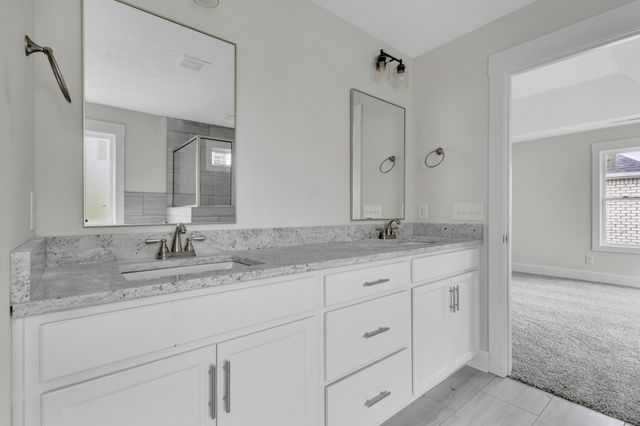 435 Blue Ridge Ct, Clarksville, TN 37043