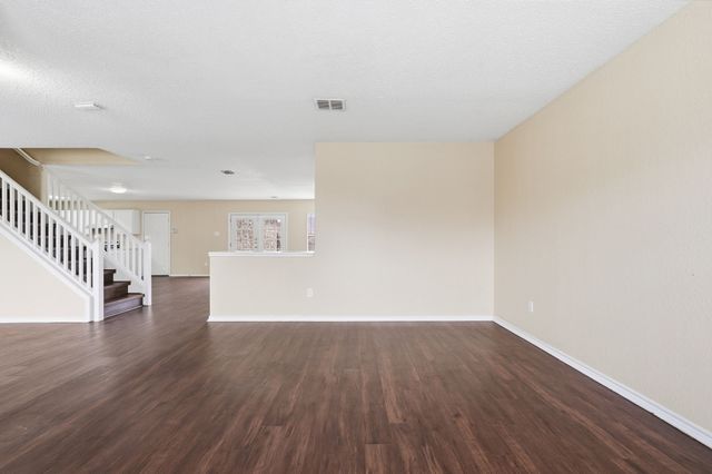 304 Sandlewood Lane, Cedar Hill, TX 75104