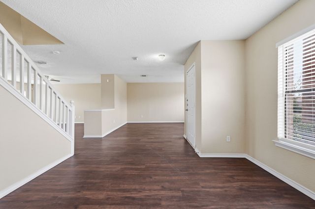 304 Sandlewood Lane, Cedar Hill, TX 75104