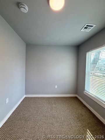 2429 N Rockford Avenue, Tulsa, OK 74106