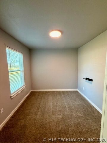 2429 N Rockford Avenue, Tulsa, OK 74106