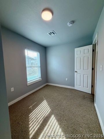 2429 N Rockford Avenue, Tulsa, OK 74106