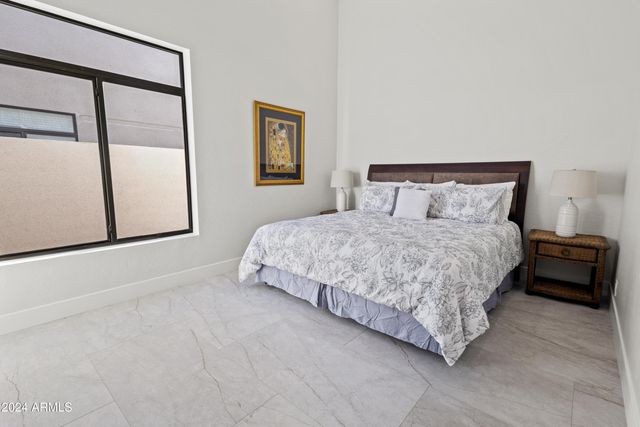 12028 N 80TH Place, Scottsdale, AZ 85260