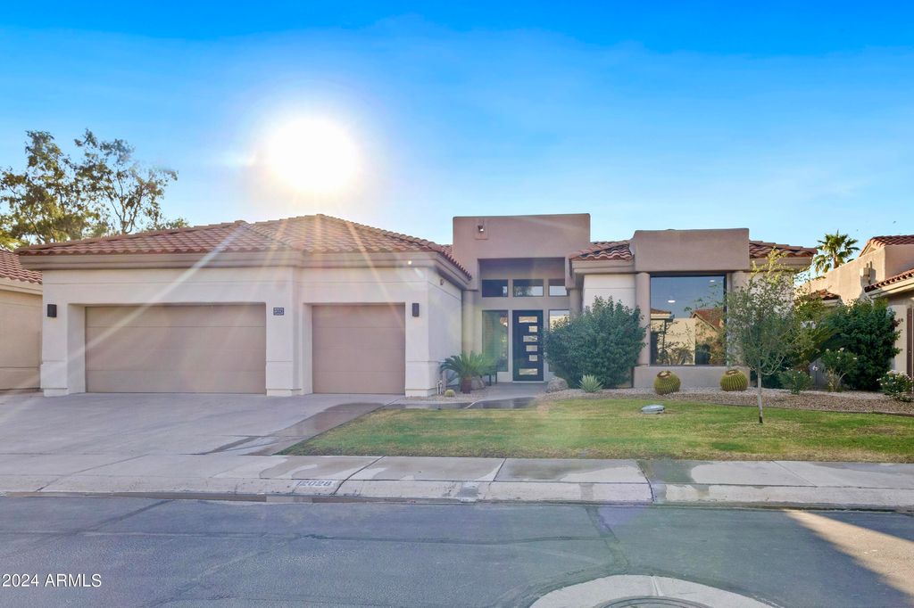 12028 N 80TH Place, Scottsdale, AZ 85260