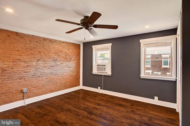 2324 E HAGERT ST, Philadelphia, PA 19125