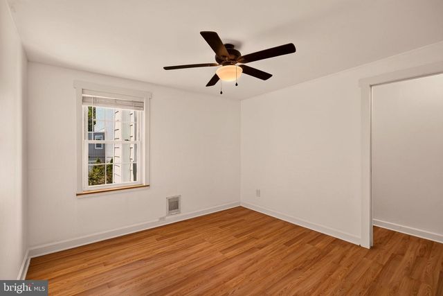 2324 E HAGERT ST, Philadelphia, PA 19125