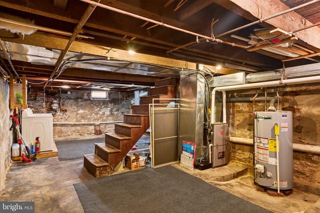 2324 E HAGERT ST, Philadelphia, PA 19125