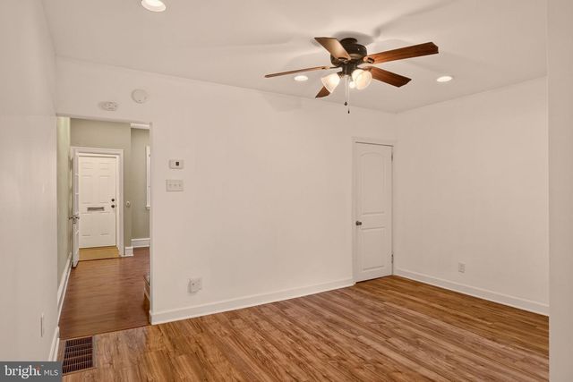 2324 E HAGERT ST, Philadelphia, PA 19125