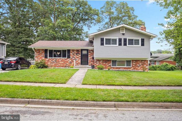 7003 DOLPHIN RD, Lanham, MD 20706