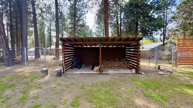 17667 Penny Court, La Pine, OR 97739