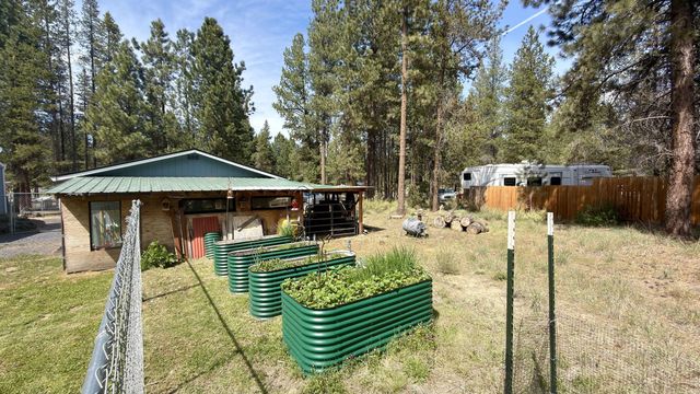 17667 Penny Court, La Pine, OR 97739