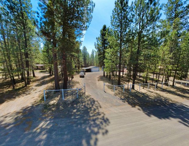 17667 Penny Court, La Pine, OR 97739