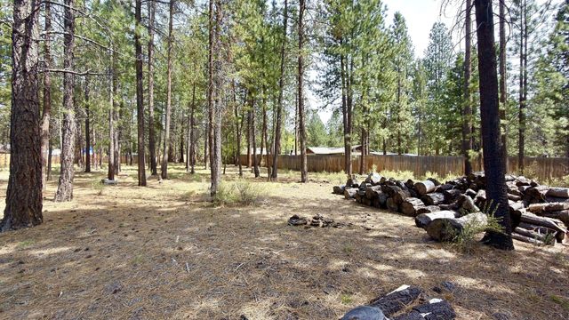 17667 Penny Court, La Pine, OR 97739
