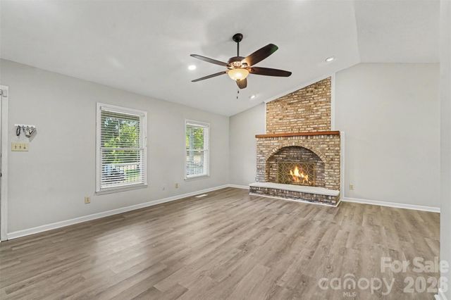 2716 Starnes Road, Charlotte, NC 28214