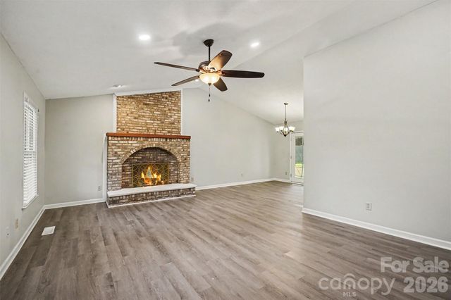 2716 Starnes Road, Charlotte, NC 28214