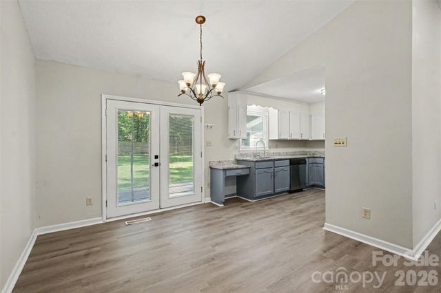 2716 Starnes Road, Charlotte, NC 28214