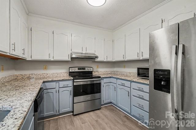 2716 Starnes Road, Charlotte, NC 28214