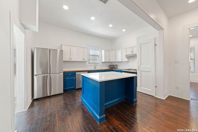 1106 W Summit Ave, San Antonio, TX 78201