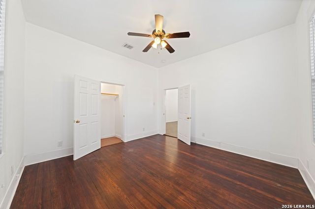 1106 W Summit Ave, San Antonio, TX 78201