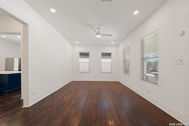 1106 W Summit Ave, San Antonio, TX 78201