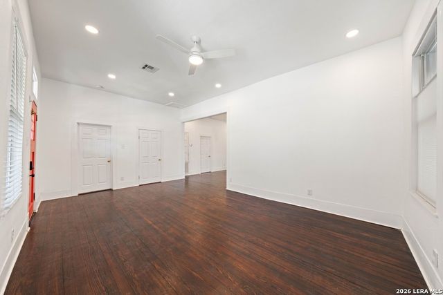 1106 W Summit Ave, San Antonio, TX 78201