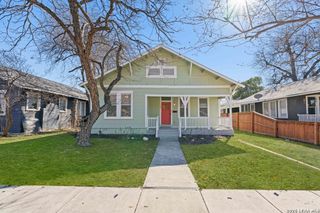1106 W Summit Ave, San Antonio, TX 78201