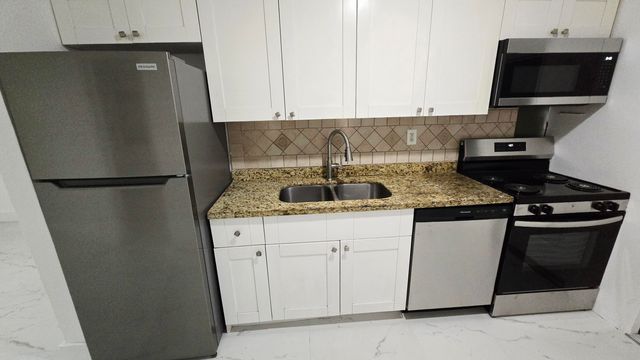 2849 NE 13th Avenue, Pompano Beach, FL 33064