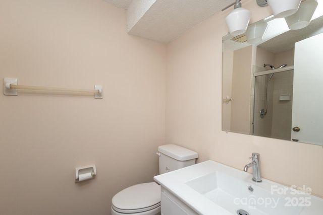 9500 Shannon Green Drive C, Charlotte, NC 28213