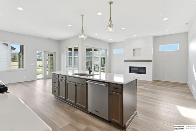 2302 S 176th Court, Omaha, NE 68130