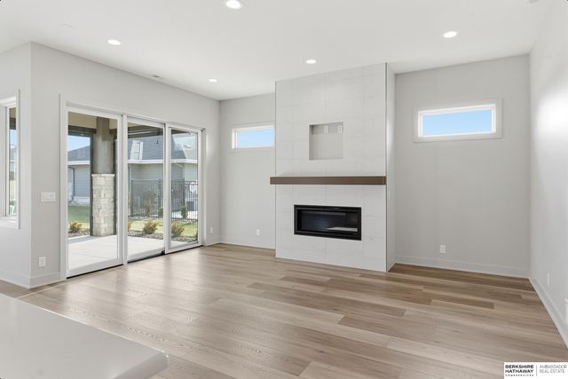 2302 S 176th Court, Omaha, NE 68130