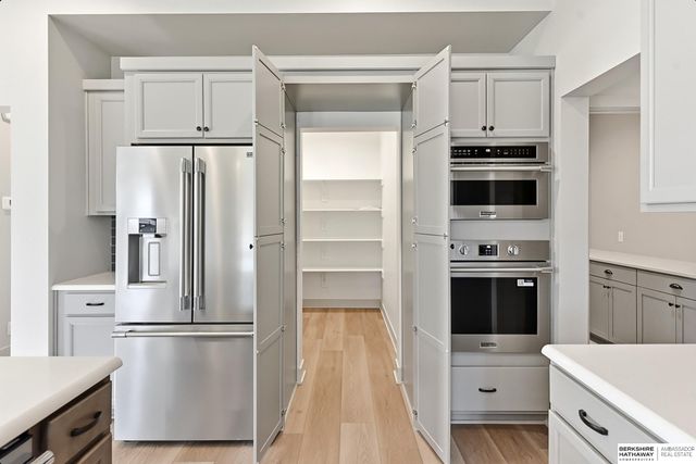 2302 S 176th Court, Omaha, NE 68130