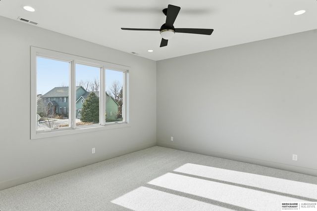 2302 S 176th Court, Omaha, NE 68130