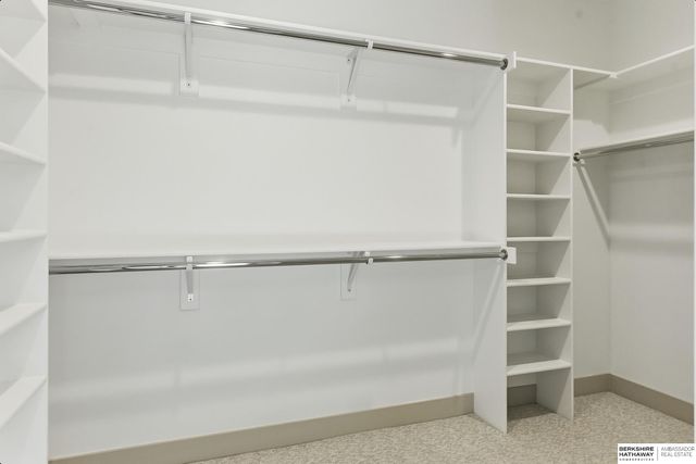 2302 S 176th Court, Omaha, NE 68130