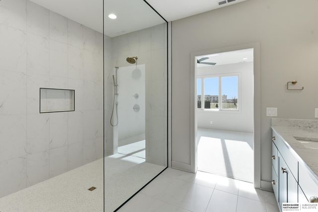 2302 S 176th Court, Omaha, NE 68130