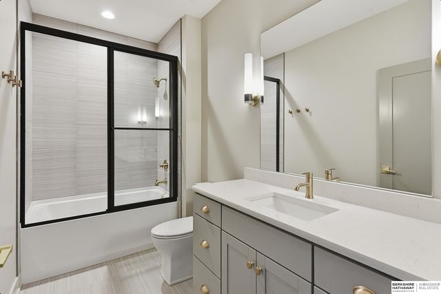 2302 S 176th Court, Omaha, NE 68130