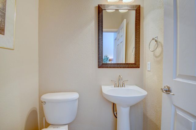 2139 Violeta Circle SE, Rio Rancho, NM 87124