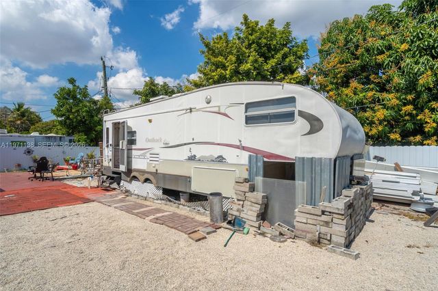 801 OPA LOCKA BLVD, Miami, FL 33168