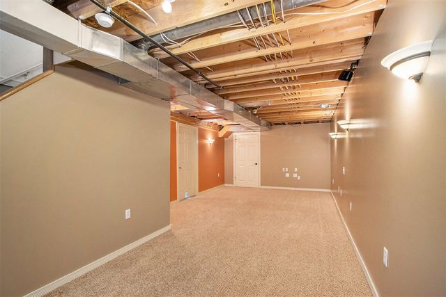 58703 Kristina Circle, Paw Paw, MI 49079