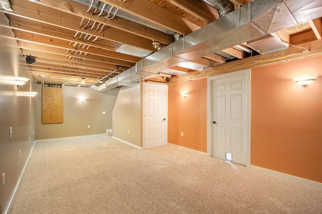 58703 Kristina Circle, Paw Paw, MI 49079