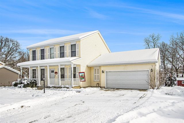 58703 Kristina Circle, Paw Paw, MI 49079